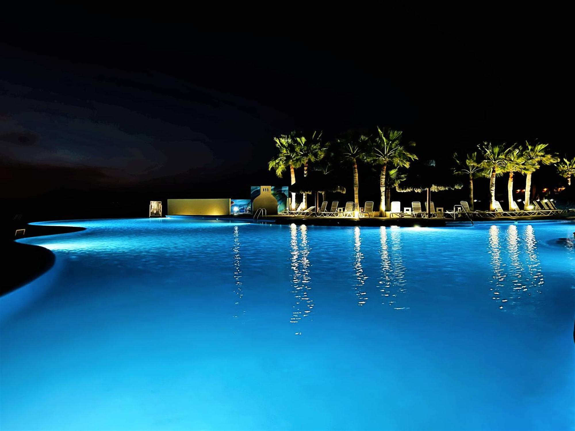 Rocky Point - Ocean Front - King - Suites - Sleeps12 - Gated - Pools Wi-Fi Bahia La Choya エクステリア 写真